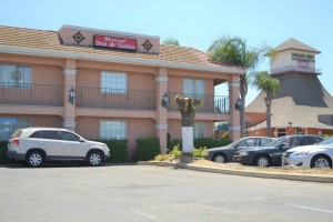 Merced Inn and Suites - Ample Parking