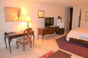 Merced Inn and Suites - Well-Appointed Guest Rooms